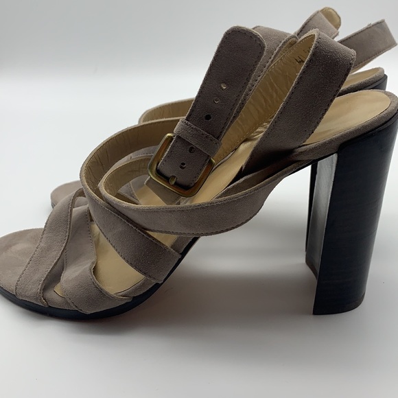 STUART WEITZMAN heels. - Picture 2 of 5